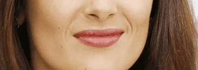 Lips D: Slightly full and rounded lips, small with a delicate and rounded shape